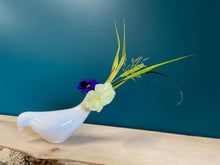 Load image into Gallery viewer, Drinking Bird Vase