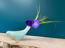 Load image into Gallery viewer, Drinking Bird Vase